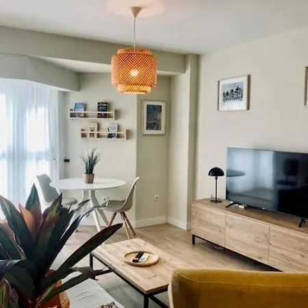 Apartamento 3 Habitaciones.. Centrico Apartment *